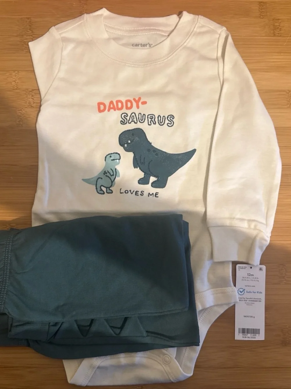 Carter's White Long-Sleeve 'Daddysaurus Loves Me' Dino Bodysuit